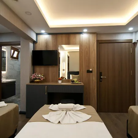 Grand Bagoz Aparthotel 2*